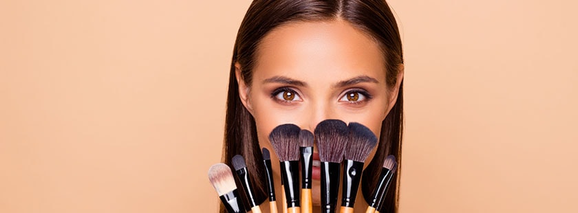 Jak zrobić dobry makijaż? Sprawdzone patenty