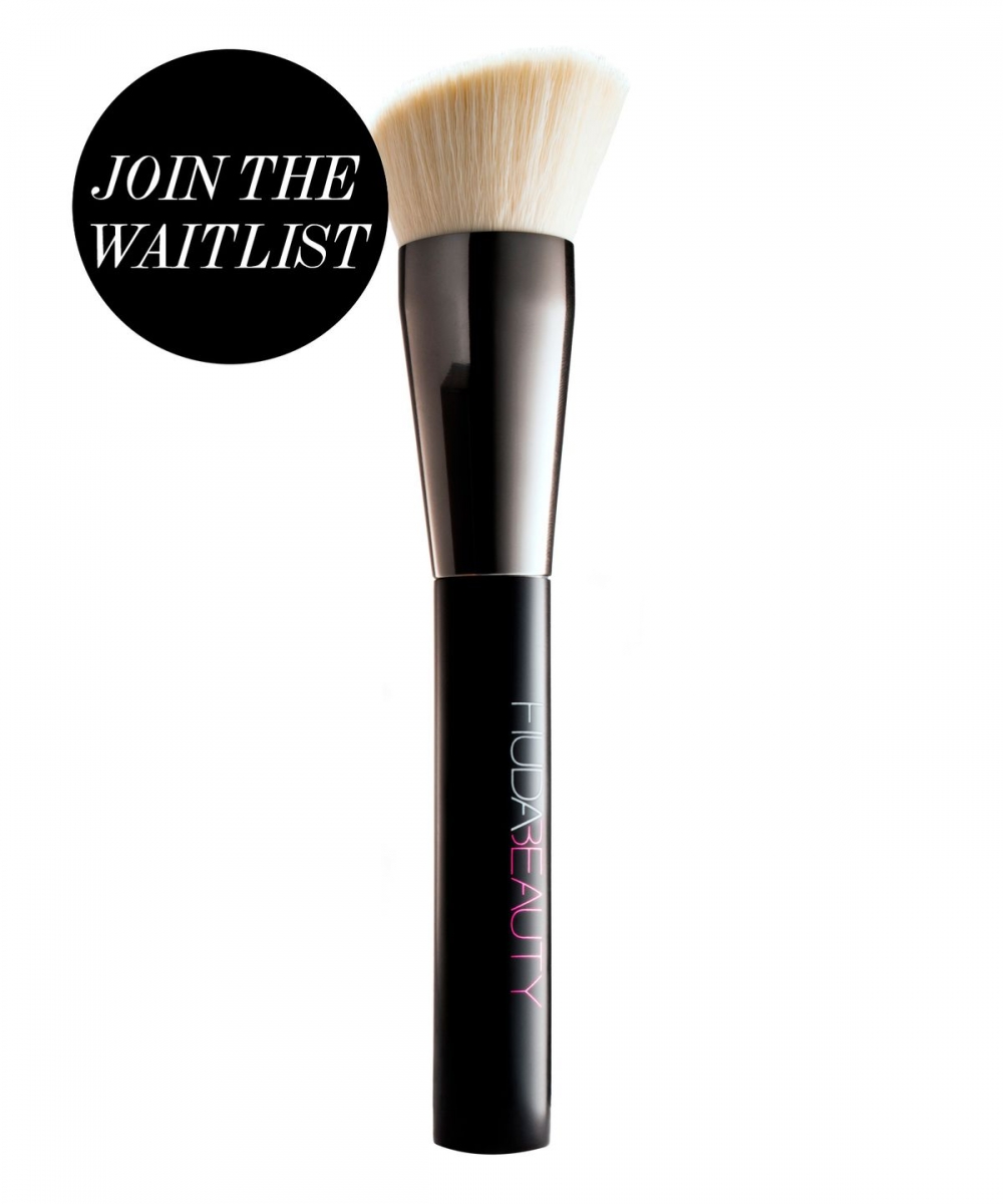 HUDA BEAUTY FACE, BUFF & BLEND BRUSH PĘDZEL DO PODKŁADU