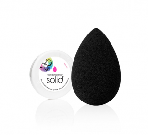 BEAUTYBLENDER BLACK PRO + MINI SOLID SOAP CZARNA GĄBECZKA PRO + MINI MYDEŁKO