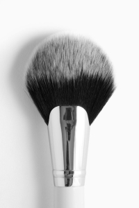 COLOURPOP FULL FAN FACE BRUSH PĘDZEL DO MAKIJAŻU