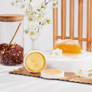 PHARM FOOT RICH BALM SOOTHING AND REGENERATING OINTMENT WITH MANUKA & SEA BUCKTHORN 75gr